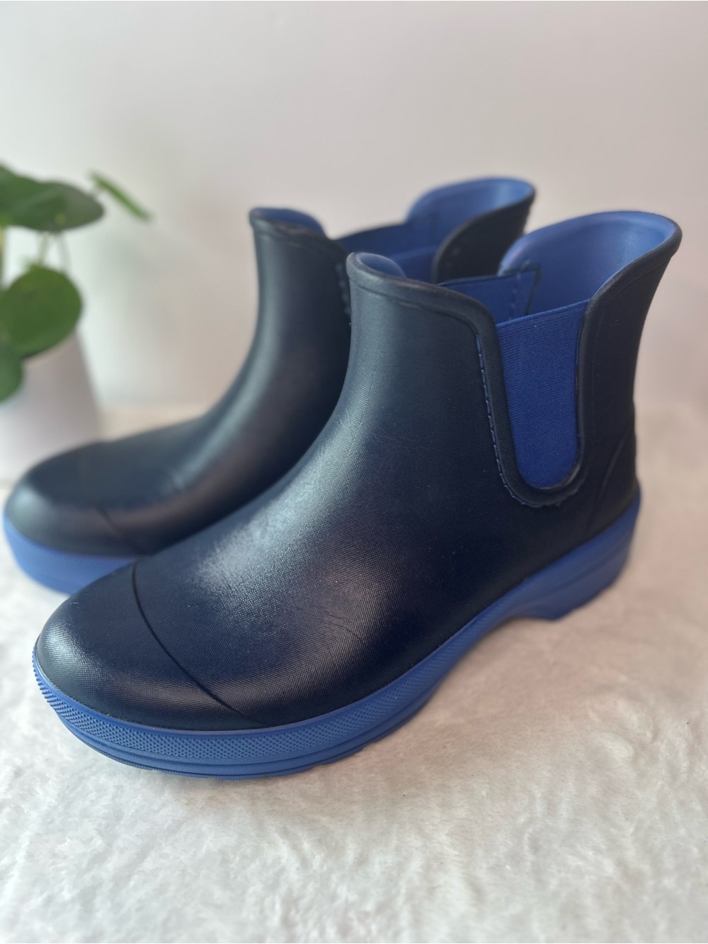 Dansko Women’s Karmel molded Chelsea Rain Bootie